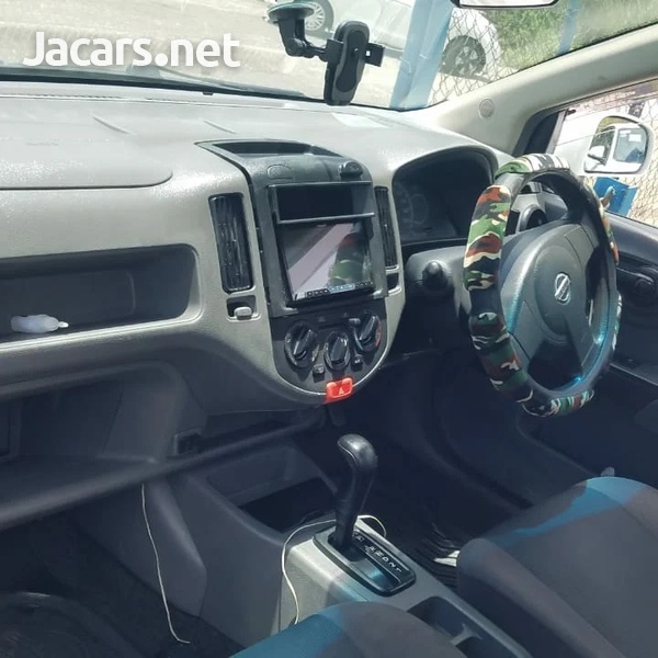 Nissan AD Wagon 1,5L 2013-7