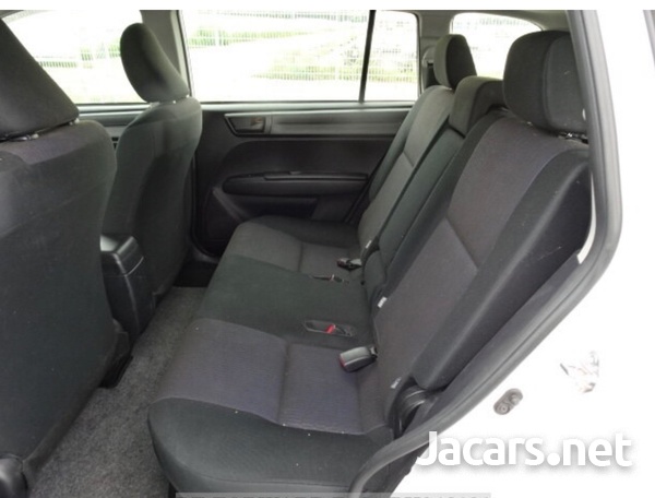 Toyota Fielder 1,6L 2016-3