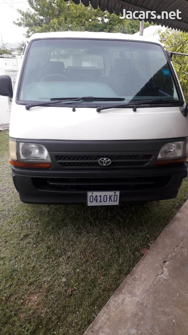 Toyota Hiace 2,7L 2001-1