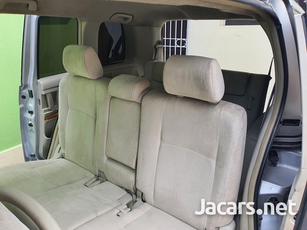 Toyota Isis 1,8L 2010-4
