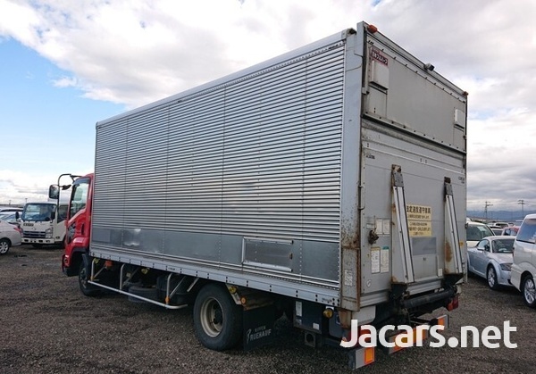 Isuzu Box Body Truck 5,1L 2007-3