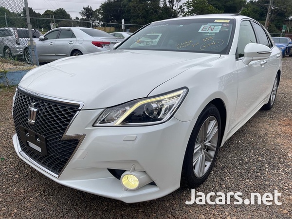 Toyota Crown 2,5L 2014-4