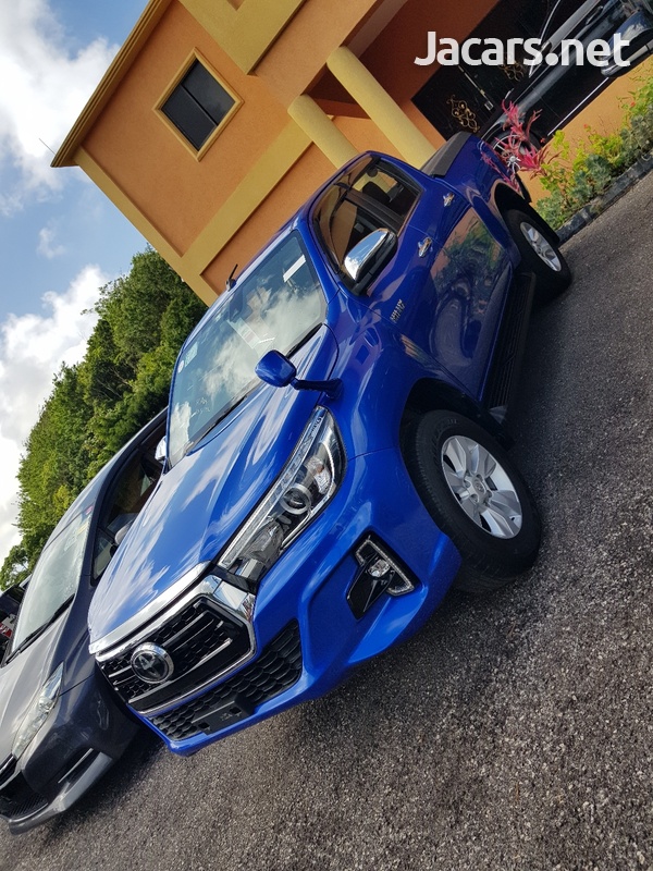 Toyota Hilux 2,4L 2018-3