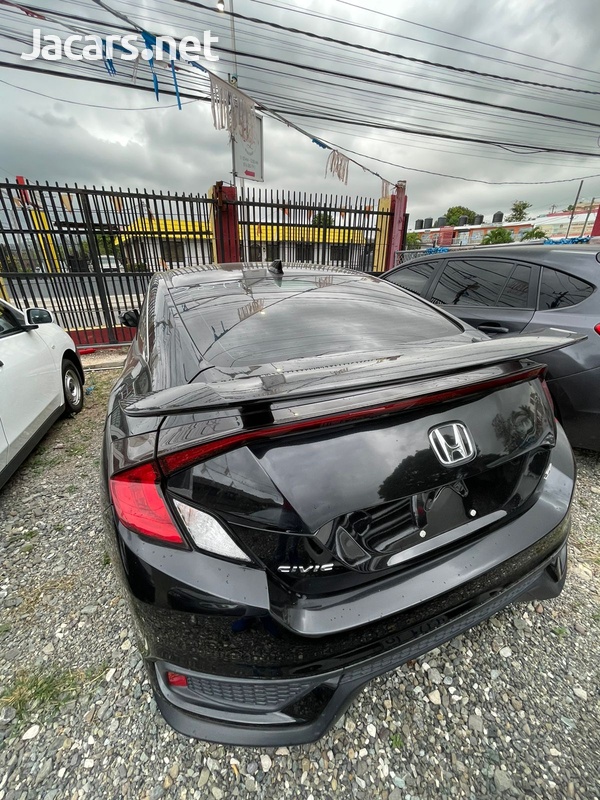 Honda Civic 2,0L 2019-3