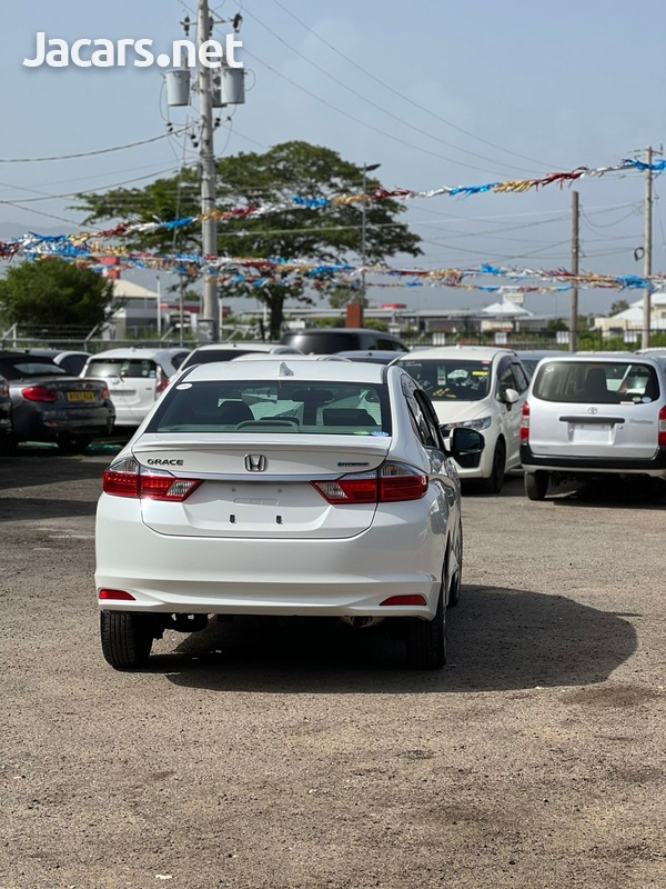 Honda Grace 1,5L 2017-4