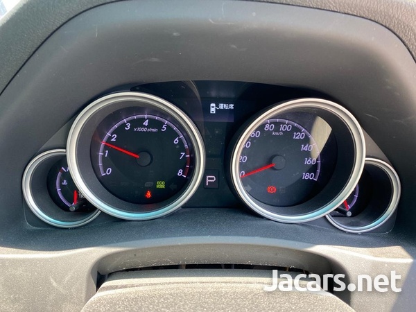Toyota Mark X 2,5L 2014-6