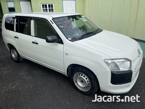 Toyota Probox 1,3L 2017-1