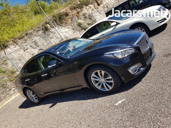 Nissan Fuga 2,5L 2016-3