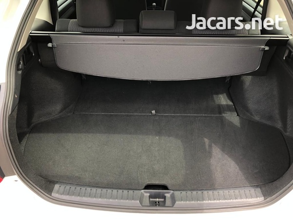 Toyota Fielder 1,8L 2014-6