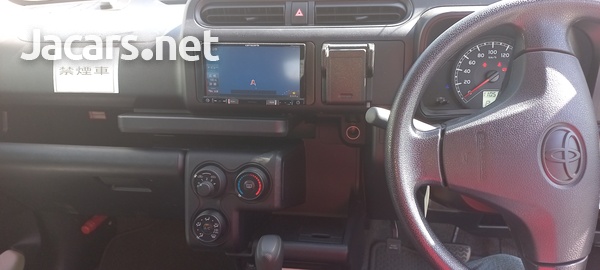 Toyota Probox 1,5L 2016-3