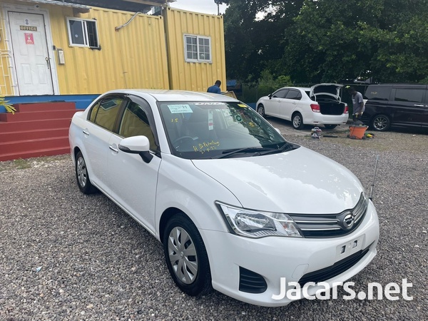 Toyota Axio 1,5L 2013-7
