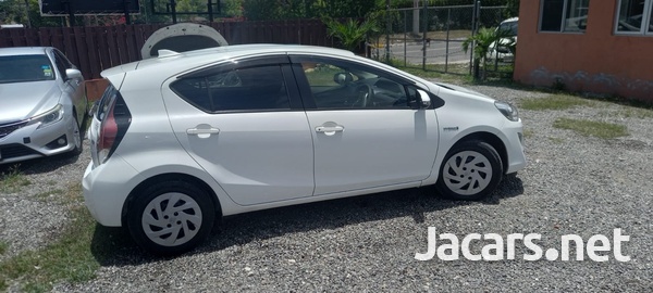 Toyota Aqua 1,5L 2017-2
