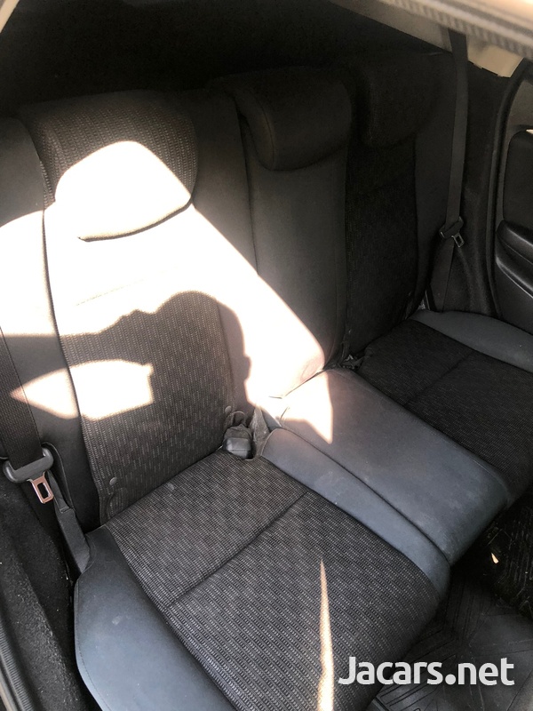 Honda Fit 1,3L 2015-13
