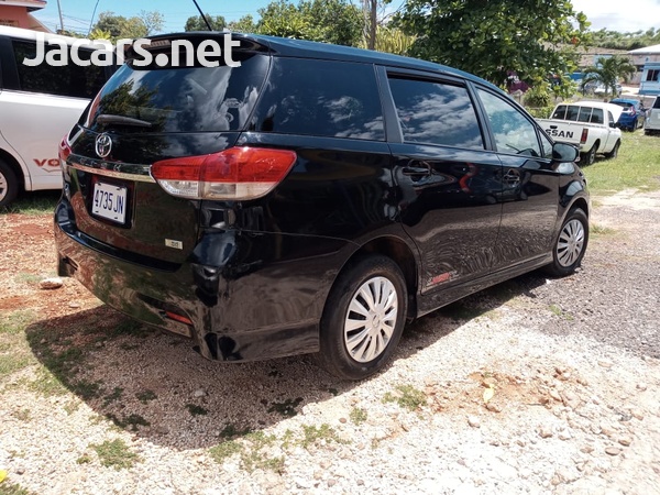 Toyota Wish 1,8L 2011-6