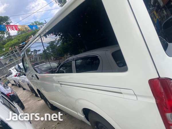 Toyota Hiace 2,0L 2017-4