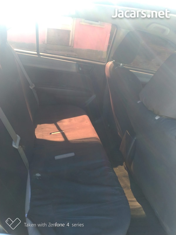 Toyota Axio 1,5L 2013-3
