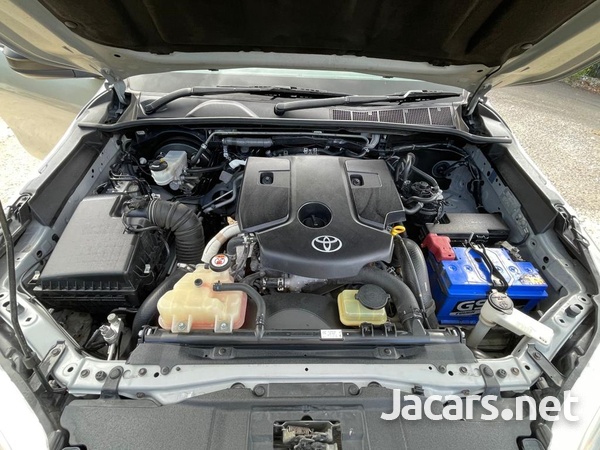 Toyota Hilux 3,0L 2017-7