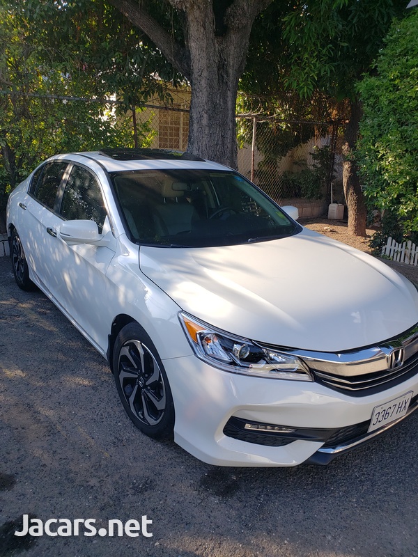 Honda Accord 2,4L 2016-4