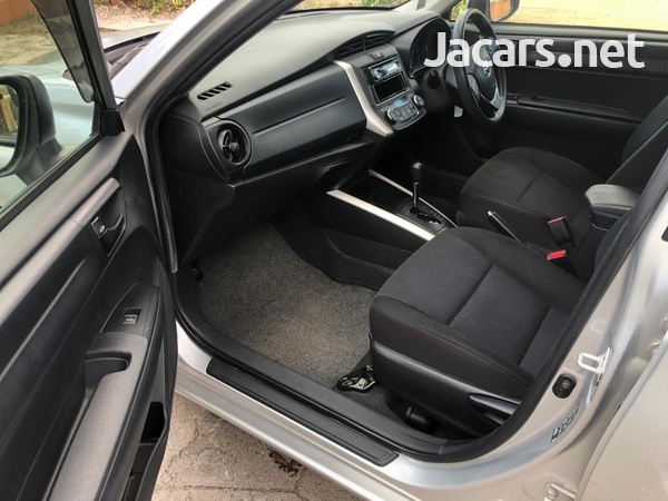 Toyota Fielder 1,5L 2016-8
