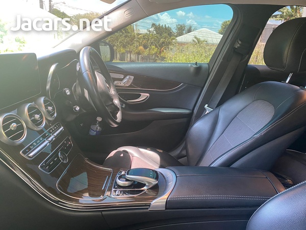 Mercedes-Benz C-Class 1,8L 2014-10