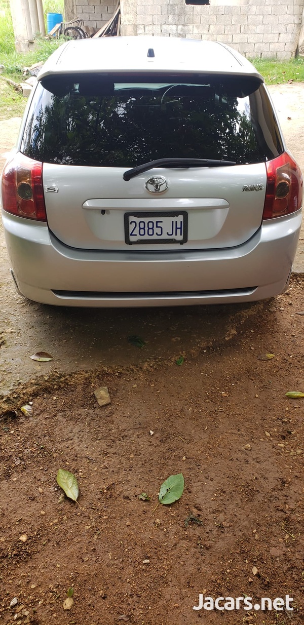 Toyota RunX 1,8L 2005-7