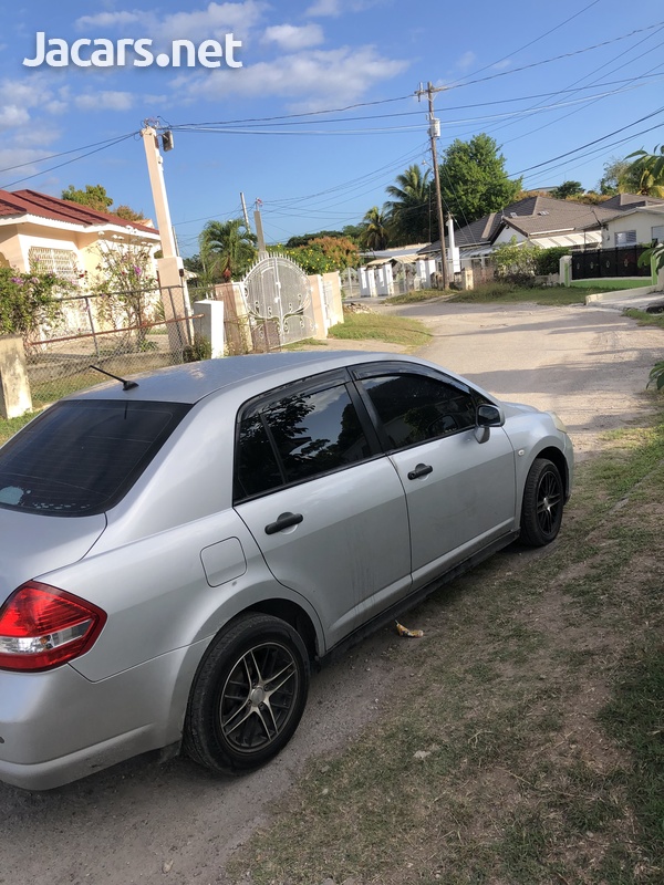 Nissan Tiida 1,5L 2012-1