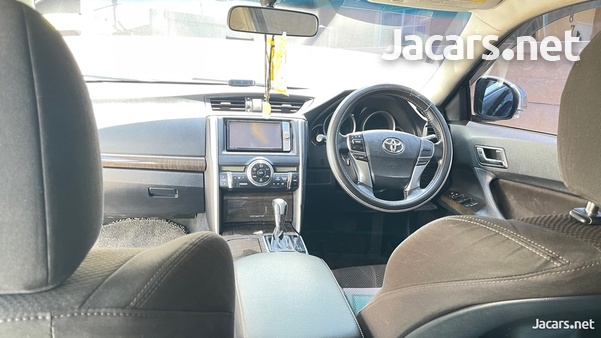Toyota Mark X 2,5L 2013-8