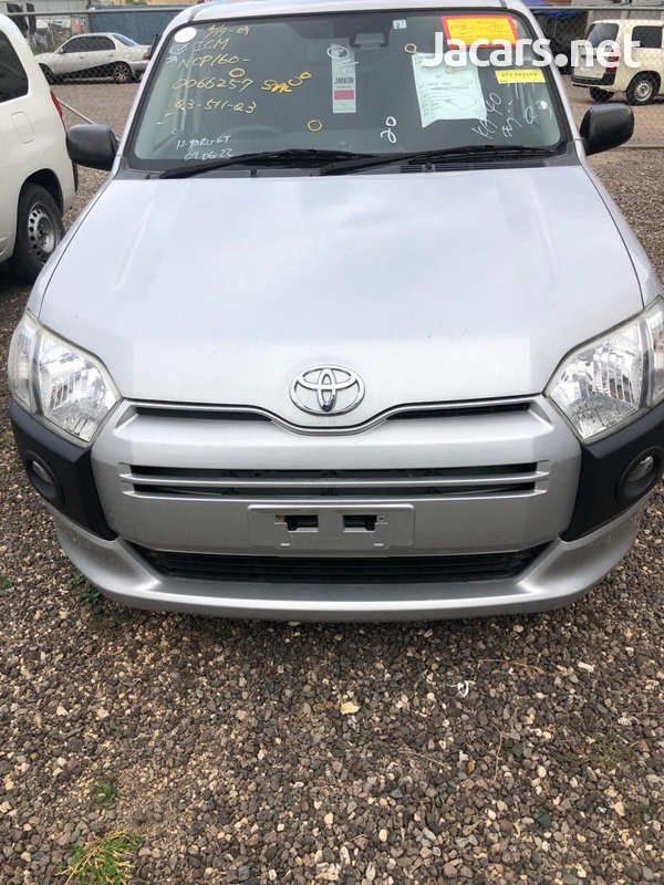 Toyota Probox 1,5L 2017-2