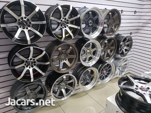 Rims, Diffuser, lugs, steering cover, back up camera, touchscreen radi-8