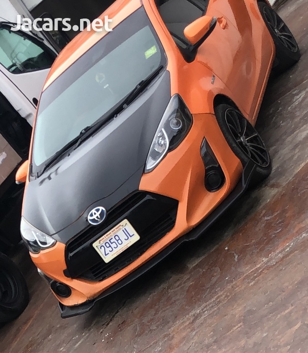 Toyota Aqua 1,2L 2015-1