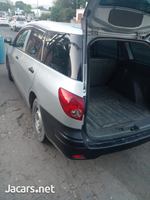 Nissan AD Wagon 1,5L 2014-3