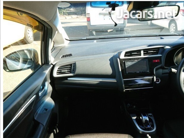 Honda Fit 1,5L 2016-8