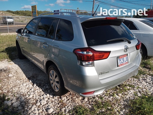 Toyota Fielder 1,5L 2016-4