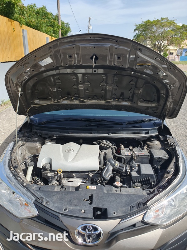Toyota Yaris 1,3L 2019-7