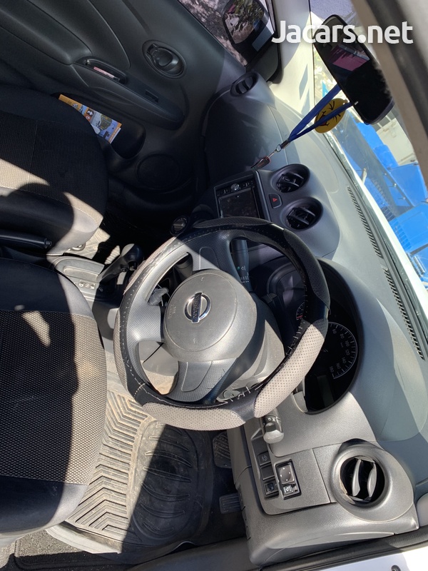 Nissan Latio 1,2L 2015-4