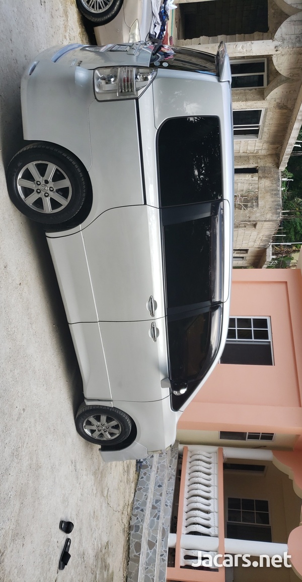 Voxy 2010-5
