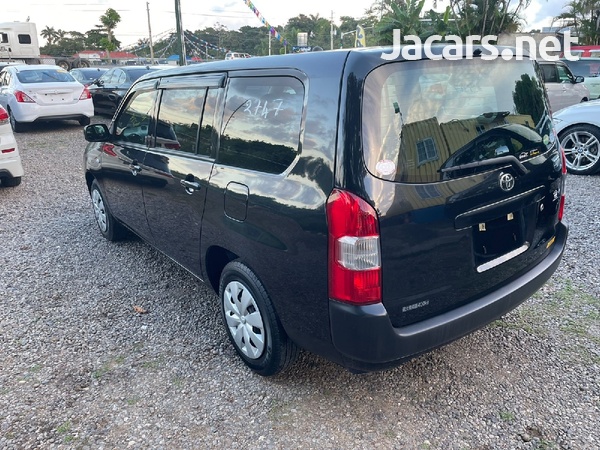 Toyota Succeed 1,5L 2016-4