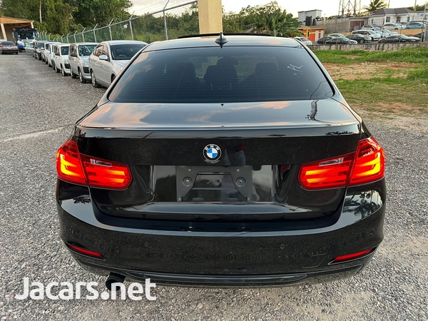 BMW 3-Series 2,0L 2012-5