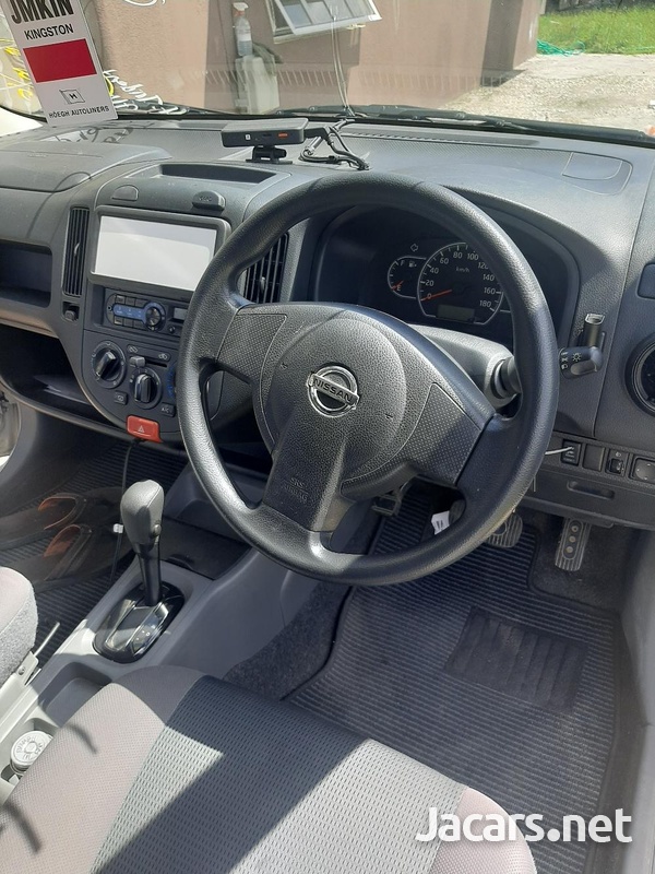 Nissan AD Wagon 1,5L 2016-6