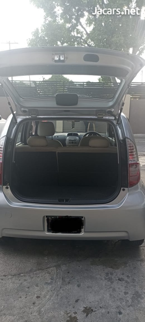 Toyota Passo 1,0L 2008-7