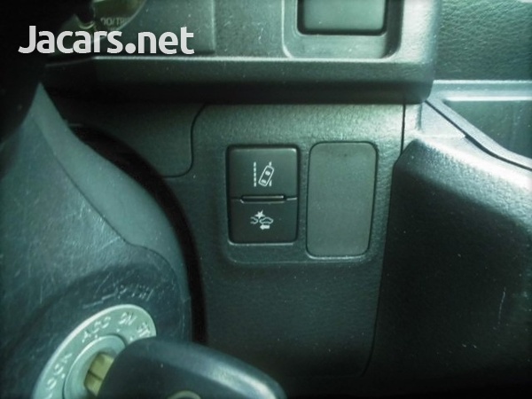 Toyota Succeed 1,5L 2016-12