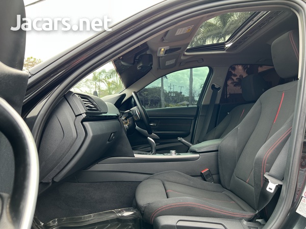 BMW 3-Series 2,0L 2013-6