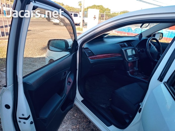 Toyota Allion 1,8L 2011-7