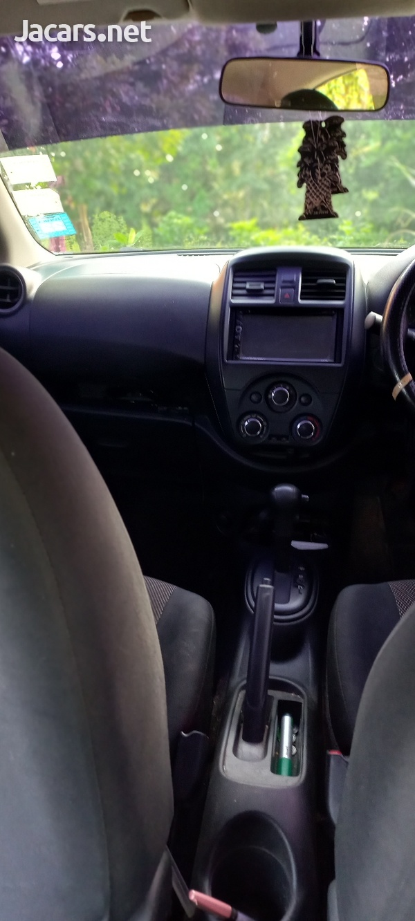 Nissan Latio 1,3L 2016-11