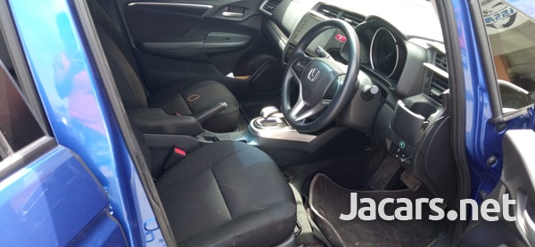 Honda Fit 1,5L 2015-6