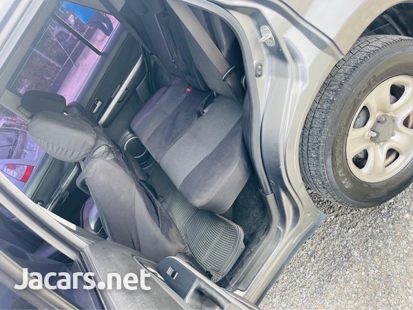 Suzuki Grand Vitara 2,0L 2007-6