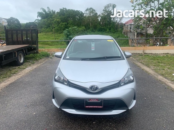 Toyota Vitz 1,0L 2017-3
