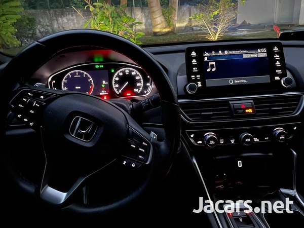 Honda Accord 1,5L 2020-9
