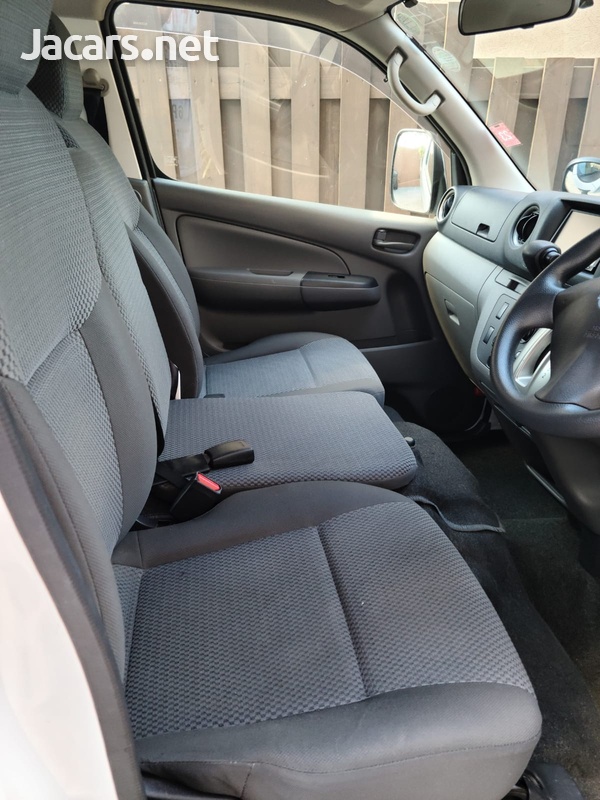2015 Nissan Nv350-6