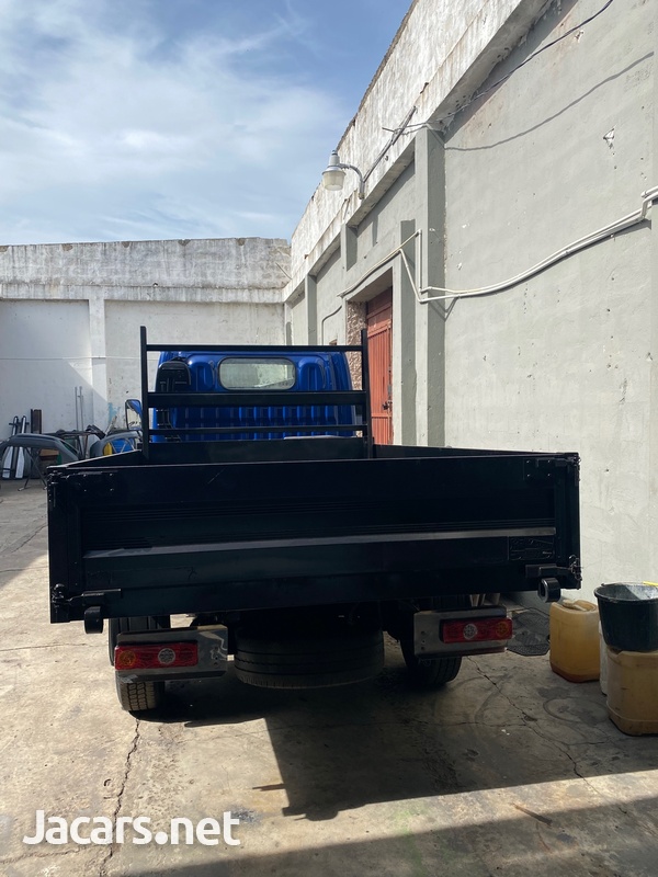 Nissan Cabstar Tipper Truck-7